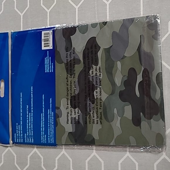 Text Book Covers Bundle of 3, Staples brand, Cool Prints, NWT - Picture 3 of 10